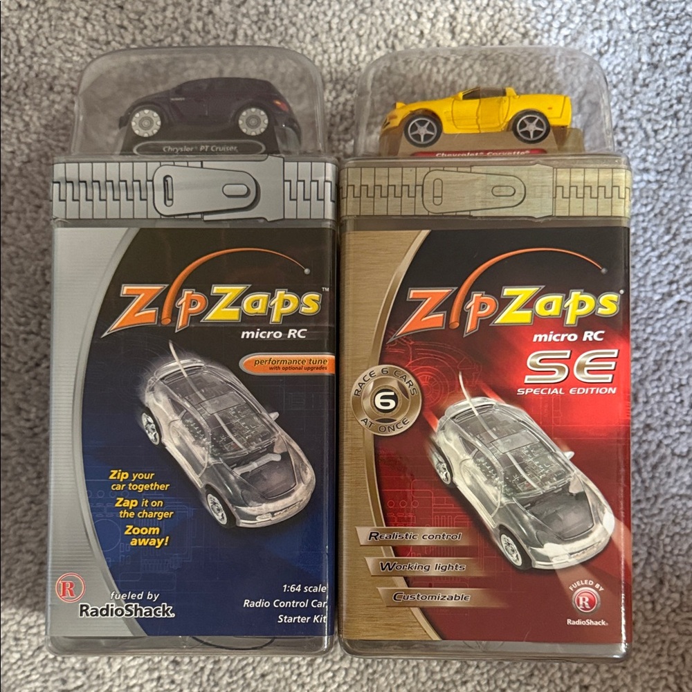 ZipZaps Micro RC Car Set - Silver and Gold by